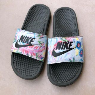 ナイキ(NIKE)のNIKE サンダル　25.0(サンダル)