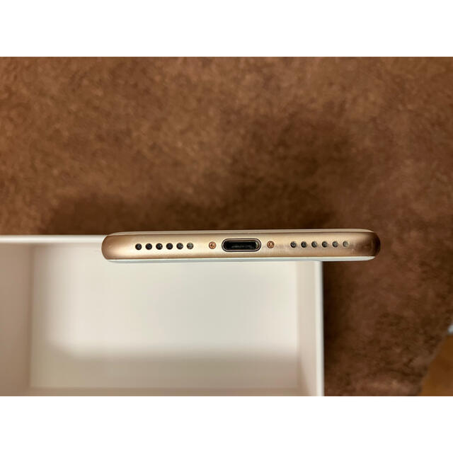 Apple(アップル)のやまちゃん様限定★Apple iPhone8 256G ゴールド　SIMフリー スマホ/家電/カメラのスマートフォン/携帯電話(スマートフォン本体)の商品写真