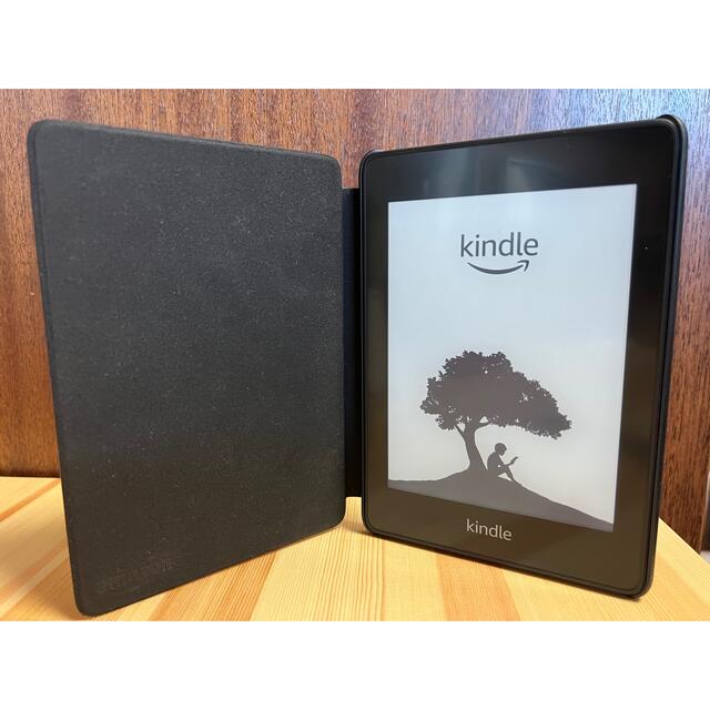 Kindle Paperwhite(第10世代)wifi 32GB ブラック  スマホ/家電/カメラのPC/タブレット(電子ブックリーダー)の商品写真