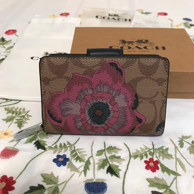 COACH - COACH二つ折り財布 COACHの財布
