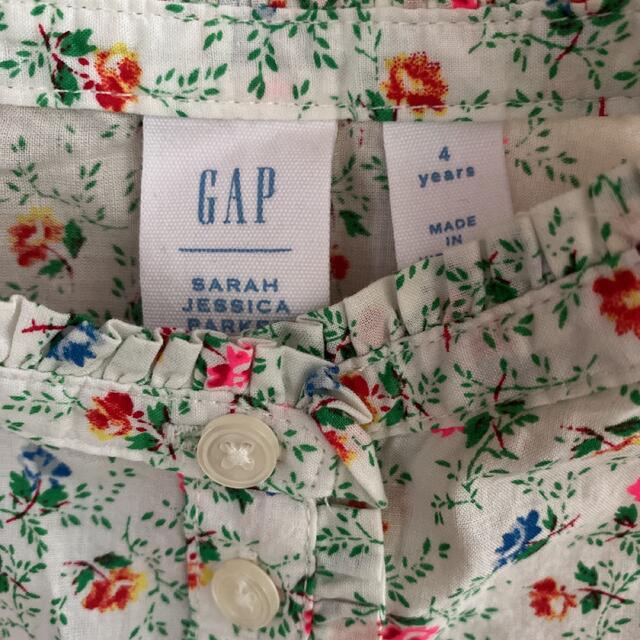 babyGAP(ベビーギャップ)のGAP花柄シャツブラウス キッズ/ベビー/マタニティのキッズ服男の子用(90cm~)(ブラウス)の商品写真