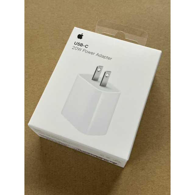 Apple 20W USB-C電源アダプタ MHJA3AM/A スマホ/家電/カメラの生活家電(変圧器/アダプター)の商品写真