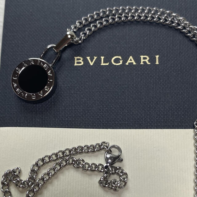 【新品正規品】BVLGARI ペンダント チャーム +チェーン 革紐 ネックレス