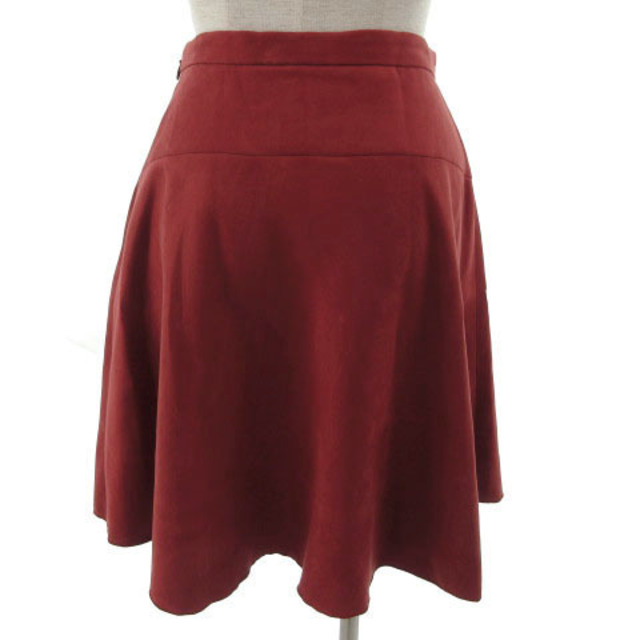 UNTITLED(アンタイトル)のアンタイトル UNTITLED スカート フレア ひざ丈 スエード調 赤 1 レディースのスカート(ひざ丈スカート)の商品写真