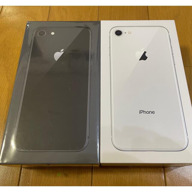 スマートフォン本体専用　iPhone8 64GB docomo 2台