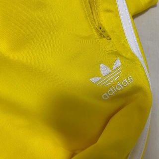 アディダス(adidas)のadidas yellow ジャージ (ジャージ)