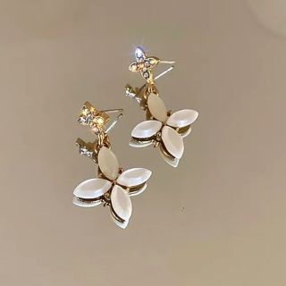 ピアス 花 ゴールド シェル フラワー ドロップ キャッツアイ クローバー　韓国(ピアス)