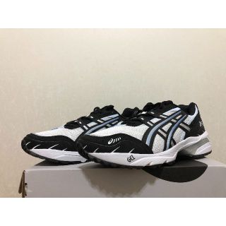 アシックス(asics)のasics Gel 1090 28cm white black blue(スニーカー)