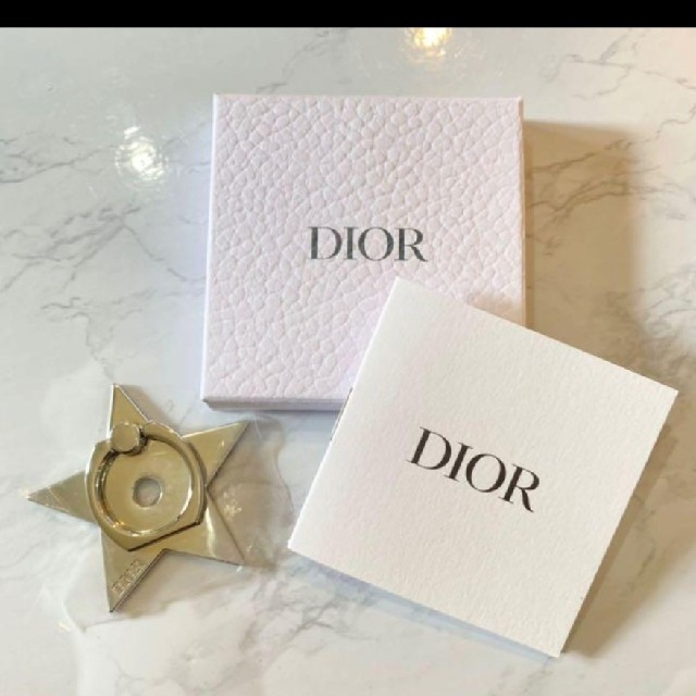 Christian Dior(クリスチャンディオール)のDIOR  ノベルティ　スマホリング スマホ/家電/カメラのスマホアクセサリー(その他)の商品写真