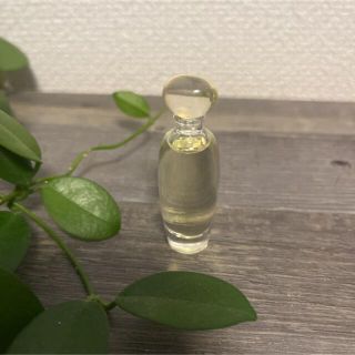 エスティローダー(Estee Lauder)の未使用　エスティローダー　プレジャーズ　パフューム　ミニチュア(香水(女性用))