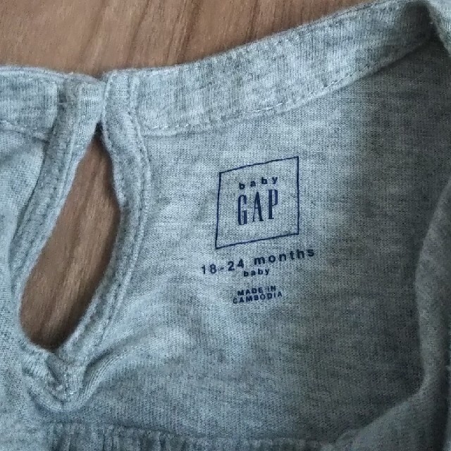 babyGAP(ベビーギャップ)のbabyGap ワンピース　サイズ90 キッズ/ベビー/マタニティのキッズ服女の子用(90cm~)(ワンピース)の商品写真