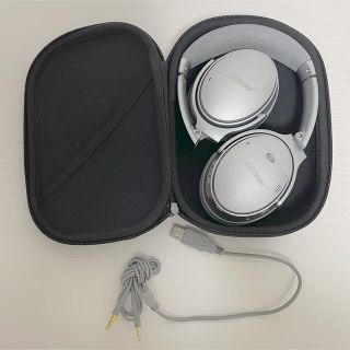 BOSE(ヘッドフォン/イヤフォン ・ シルバー/銀色系)のフリマ BOSE(ヘッドフォン/イヤフォン ・ シルバー/銀色系)のフリマ