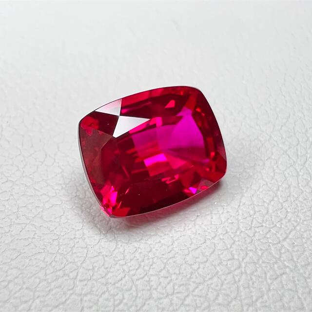 再結晶ルビー 大粒2.8ct ベリーのようなピンキッシュレッド ジュエリー