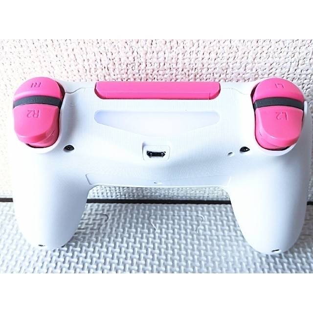 PlayStation4(プレイステーション4)のPS4 コントローラー デュアルショック4 プレステ4 プレ4 クリーミーピンク エンタメ/ホビーのゲームソフト/ゲーム機本体(家庭用ゲーム機本体)の商品写真