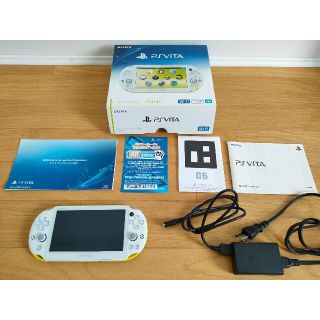 プレイステーションヴィータ(PlayStation Vita)の【即購入OK】PS Vita PCH-2000 WiFiモデル【箱付き美品】(携帯用ゲーム機本体)