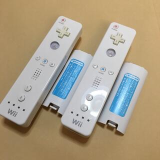 ウィー(Wii)のwii wiiu対応　ホワイト　リモコン ２本(家庭用ゲーム機本体)