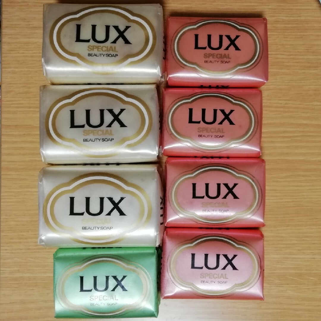LUX(ラックス)のLUX 化粧石鹸詰め合わせ8個　新品未開封 コスメ/美容のボディケア(ボディソープ/石鹸)の商品写真