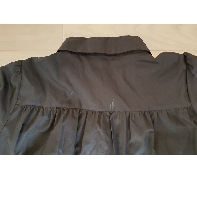 ZARA(ザラ)のMサイズ　黒色　ザラ レディースのトップス(シャツ/ブラウス(半袖/袖なし))の商品写真