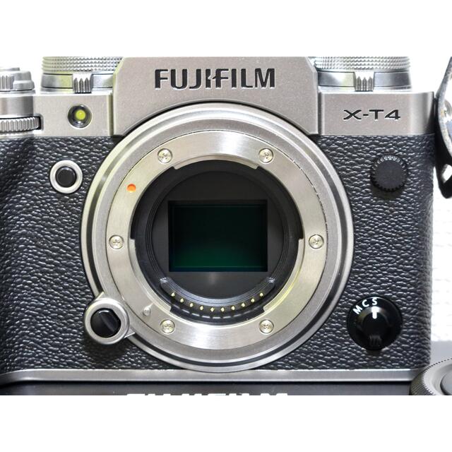 新品　富士フイルム　X-T4 ボディ