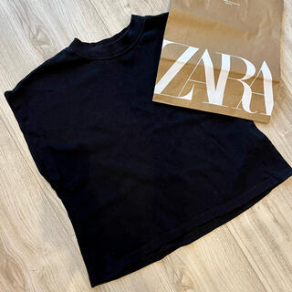 ザラ(ZARA)のZARA ブラック　Tシャツ　着画あり(Tシャツ(半袖/袖なし))