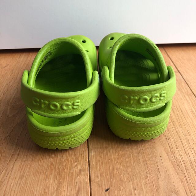 crocs(クロックス)のクロックス　ライム　C6  14センチ キッズ/ベビー/マタニティのベビー靴/シューズ(~14cm)(サンダル)の商品写真