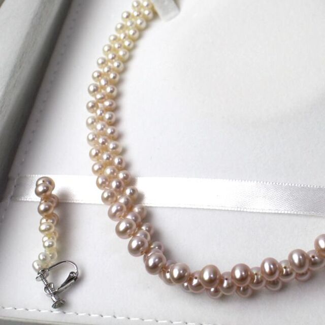 真珠 グラデーション パール 本真珠 ネックレス＋イヤリング レディースのアクセサリー(ネックレス)の商品写真