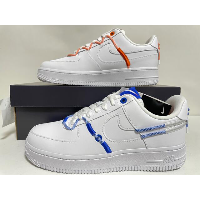 NIKE(ナイキ)の【新品】23.5㎝　NIKE WMNS AIR FORCE 1 '07 LX レディースの靴/シューズ(スニーカー)の商品写真