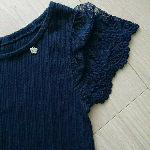 ANNA SUI mini(アナスイミニ)のアナスイミニ リブカットソー 140 キッズ/ベビー/マタニティのキッズ服女の子用(90cm~)(Tシャツ/カットソー)の商品写真