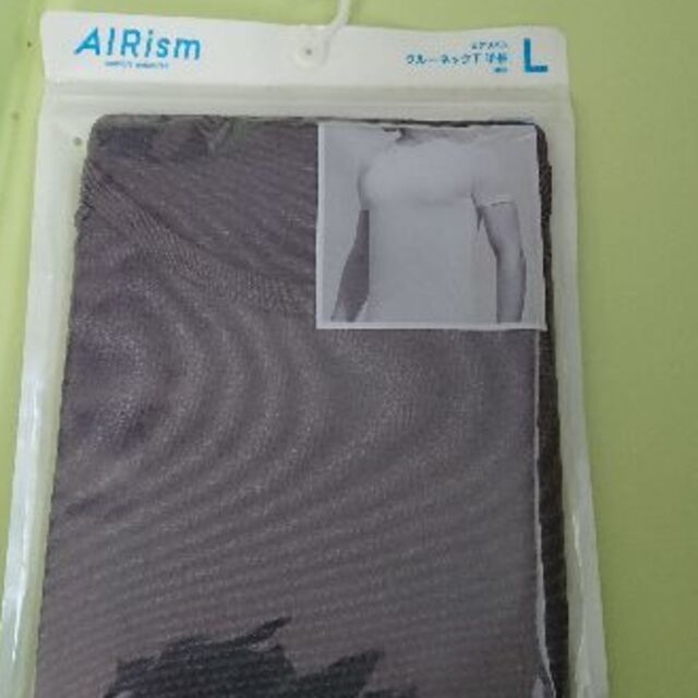 UNIQLO(ユニクロ)のユニクロエアリズム　クールネックＴ(半袖)メンズL メンズのトップス(Tシャツ/カットソー(半袖/袖なし))の商品写真