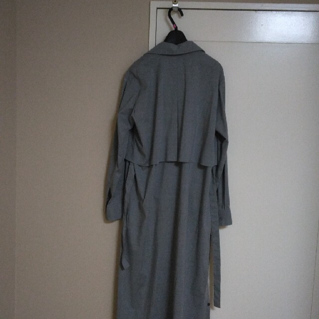 MORABITO(モラビト)のAnne様専用　モラビト　プルミエ　グレー　コート　サイズ40 レディースのジャケット/アウター(スプリングコート)の商品写真