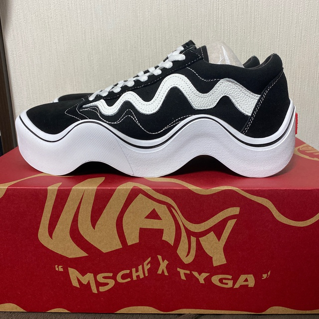 MSCHF × TYGA " WAVY BABY " US8 26.0cm メンズの靴/シューズ(スニーカー)の商品写真