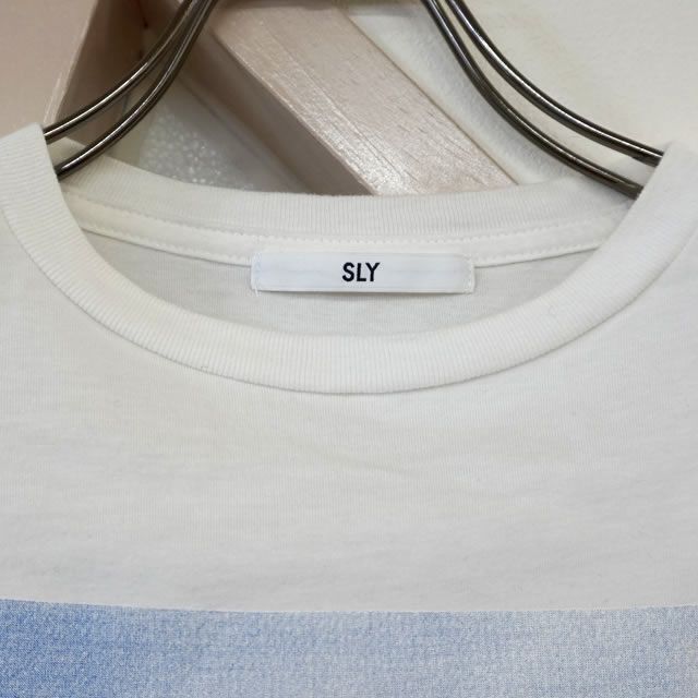 SLY(スライ)のSLY 長袖Ｔシャツ ホワイト 4805666 レディースのトップス(Tシャツ(長袖/七分))の商品写真