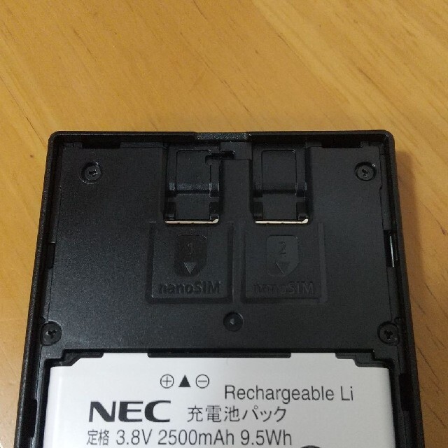 NEC Aterm MR05LNモバイルルーター 4