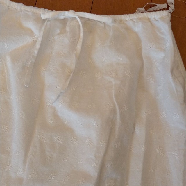 SM2(サマンサモスモス)のSamansa Mos2 裾レース 刺繍スカート ペチコート付き レディースのスカート(ひざ丈スカート)の商品写真