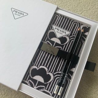 PRADA - 【非売品】PRADA ノート 鉛筆 セットの通販 by shop|プラダ