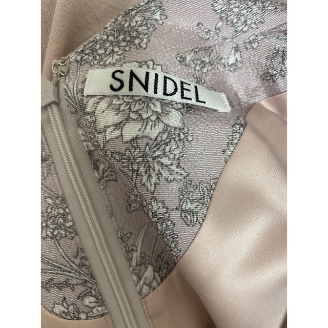 SNIDEL(スナイデル)のsnidel バリエーションプリントパフスリワンピース レディースのワンピース(ロングワンピース/マキシワンピース)の商品写真