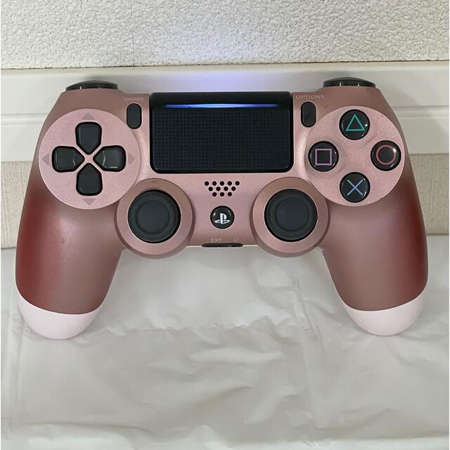 PlayStation4(プレイステーション4)のプレイステーション4 コントローラー エンタメ/ホビーのゲームソフト/ゲーム機本体(その他)の商品写真