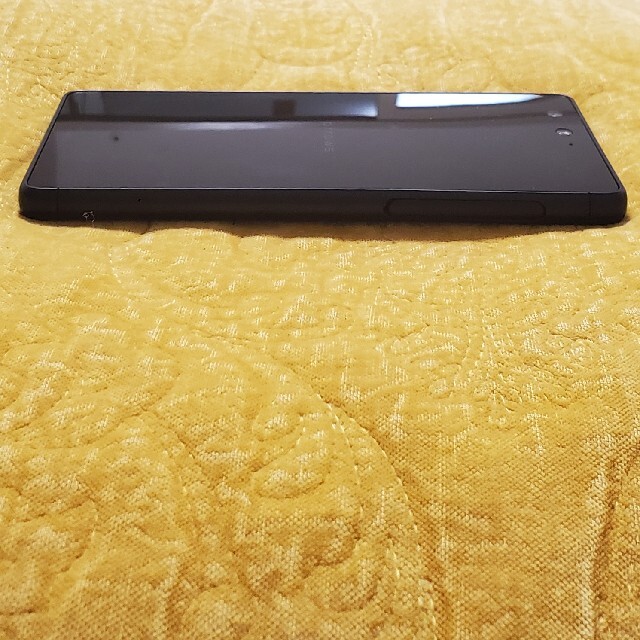 arrows(アローズ)のarrows Be F-05J  Black docomo スマホ/家電/カメラのスマートフォン/携帯電話(スマートフォン本体)の商品写真