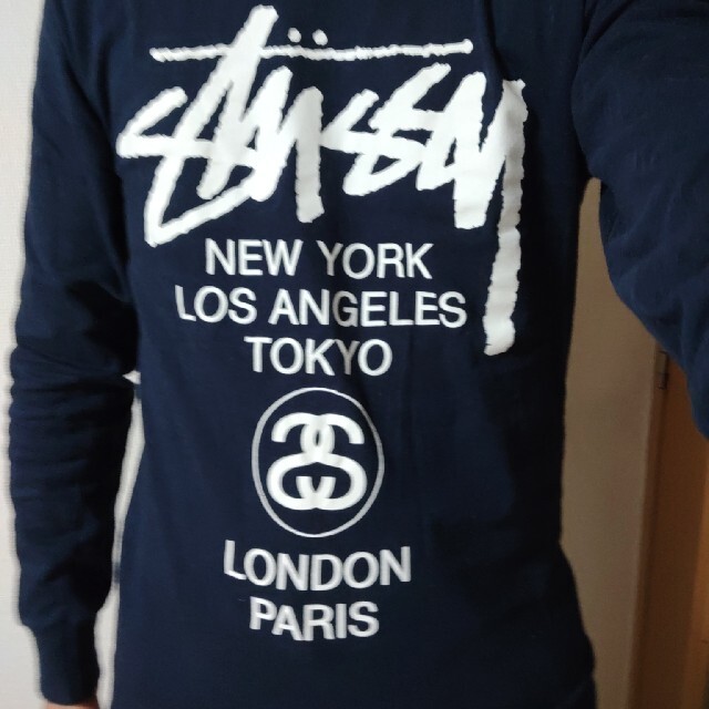 WORLD TOUR長袖TシャツSサイズ紺色ネイビー白STUSSY大都市ロンＴ | フリマアプリ ラクマ