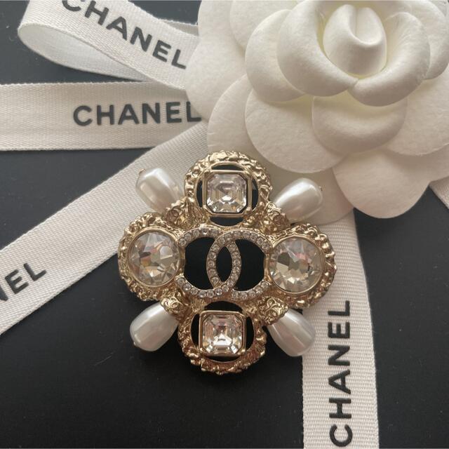 CHANEL シャネル ブローチ　22B 新作