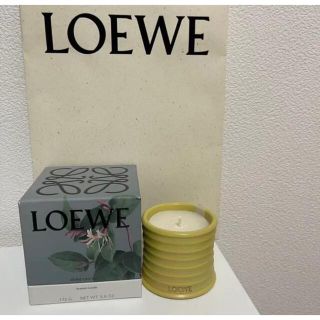 ロエベ(LOEWE)のLOEWE アロマキャンドル ハニーサックル(キャンドル)