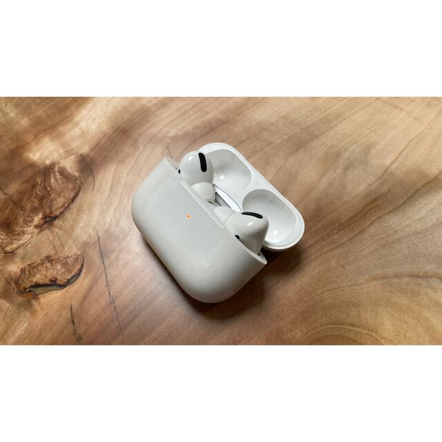 Apple(アップル)のAirPods Pro エアーポッズプロ スマホ/家電/カメラのオーディオ機器(ヘッドフォン/イヤフォン)の商品写真