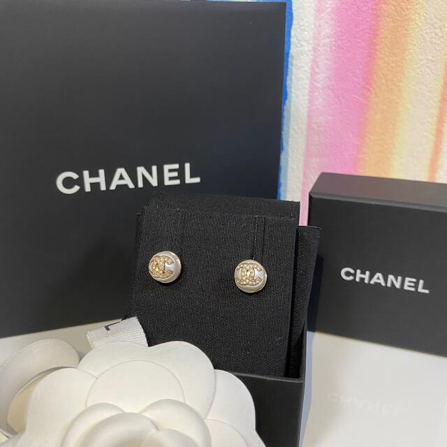 CHANEL ピアス パール ココマーク 小ぶり♪