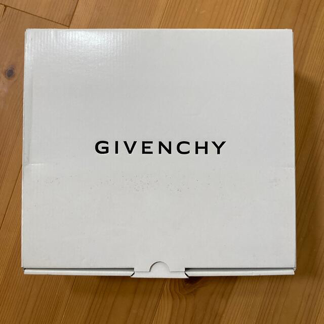 GIVENCHY(ジバンシィ)の新品未使用　GIVENCHY コーヒーカップセット　5客 インテリア/住まい/日用品のキッチン/食器(グラス/カップ)の商品写真