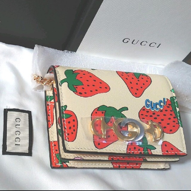 期間限定30％OFF! Gucci - ズゥミ チェーン イチゴ さ 新品 GUCCI