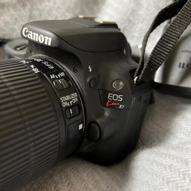 Canon(キヤノン)のcanon eos kiss x7  箱・説明書付き スマホ/家電/カメラのカメラ(デジタル一眼)の商品写真