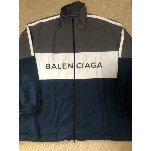 Balenciaga(バレンシアガ)のバレンシアガ　トラックジャケット メンズのジャケット/アウター(ナイロンジャケット)の商品写真