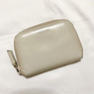 プラダ(PRADA)のPRADA コインケース 小銭入れ アイボリーベージュ(コインケース)