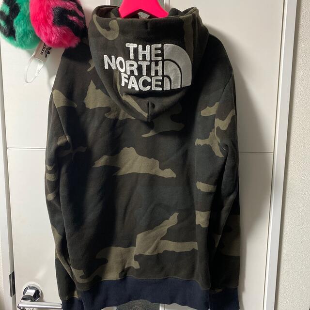 THE NORTH FACE(ザノースフェイス)の専用　値下げ　ノースフェイス　迷彩柄　パーカー　S メンズのトップス(パーカー)の商品写真