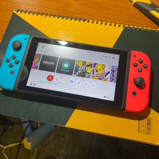 ニンテンドースイッチ(Nintendo Switch)のニンテンドーSwitch ネオンカラー スプラトゥーン2付き(家庭用ゲーム機本体)